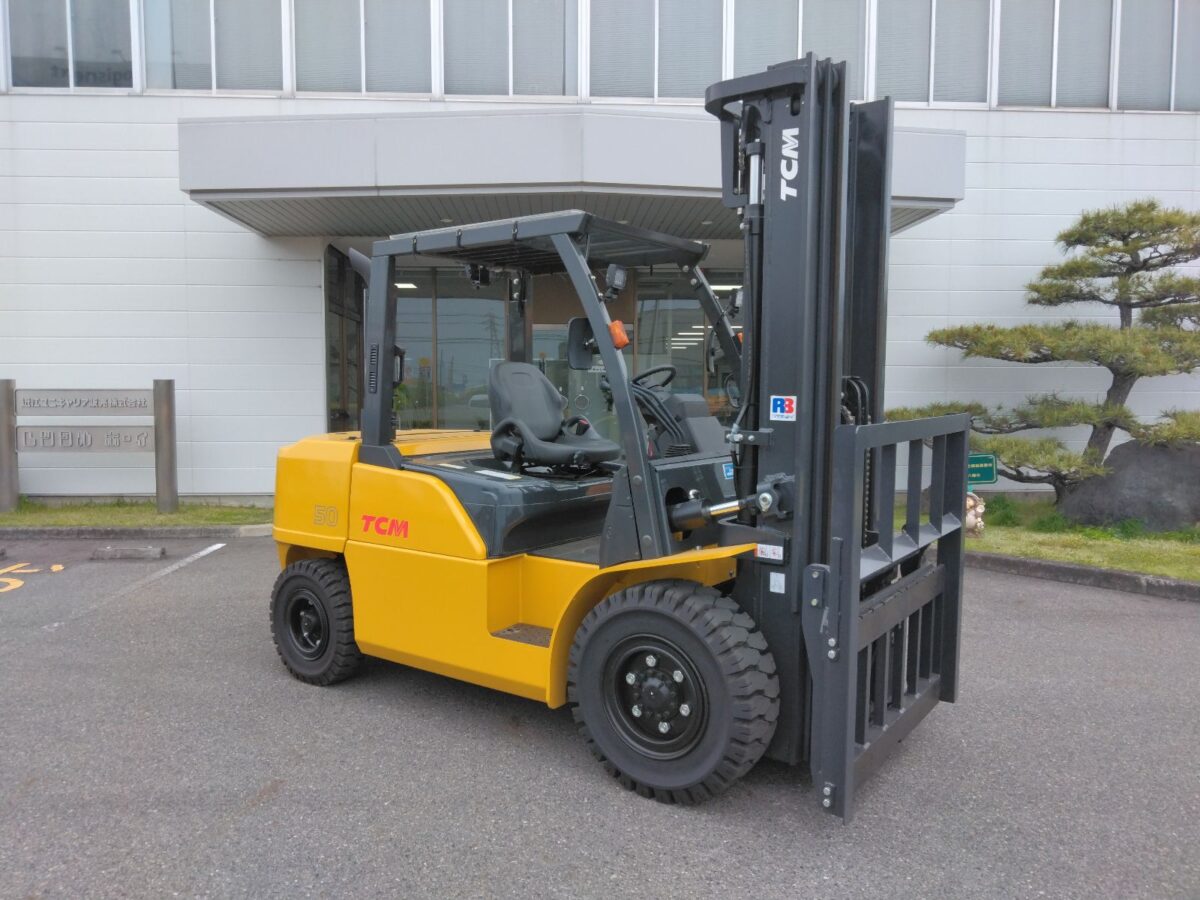 5ｔエンジン式フォークリフト